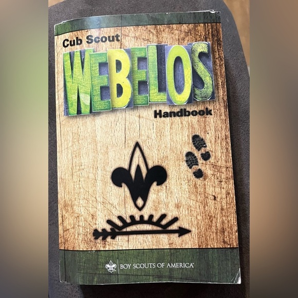 Webelos Cub Scout‎ Handbook - Picture 1 of 10